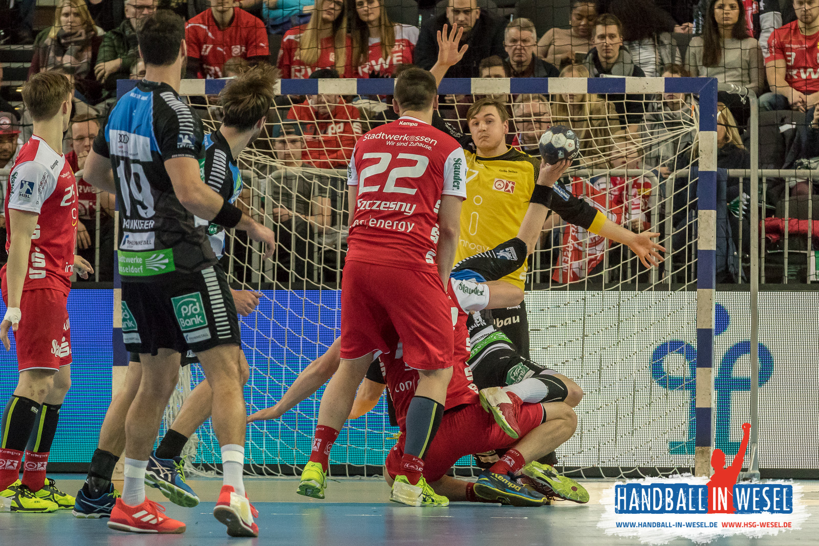 HC Rhein Vikings - TuSEM Essen 32:29 (17:14) / 2.Liga / DKB Hand